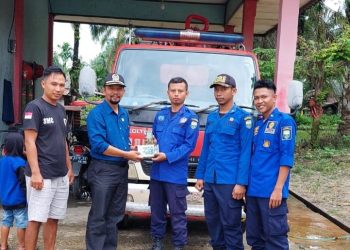 Dewan Muaro Jambi Robinson Bantu Hp Khusus untuk Pemadaman Kebakaran