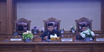 Dewan Sampaikan Hasil Reses melalui Paripurna DPRD Muarojambi