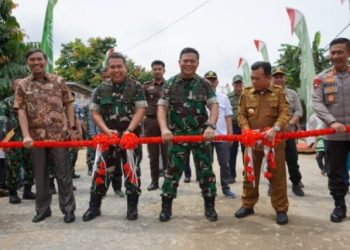 Al Haris Hadiri Penutupan Karya Bhakti TNI Korem 042/GP di Desa Kilangan