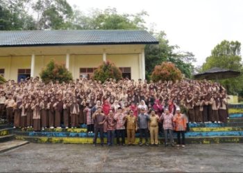 Perhatikan Sarana dan Prasarana, Gubernur  Al Haris Tinjau Sekolah SMA di Sarolangun