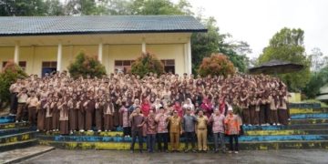 Perhatikan Sarana dan Prasarana, Gubernur  Al Haris Tinjau Sekolah SMA di Sarolangun