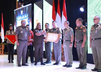 Wamendagri Dorong Satpol PP dan Satlinmas Tingkatkan Profesionalitas 