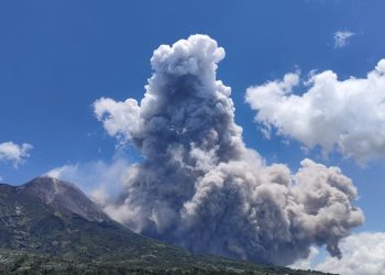 Gunung Merapi Kembali Muntahkan Awan Panas Guguran, Potensi Bahaya 7 Kilometer