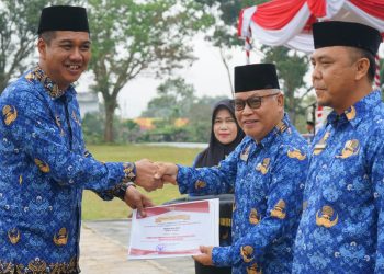 Kabupaten Merangin Terima Tiga Penghargaan Pelayanan Publik, Kadis Dukcapil Salah Satunya 
