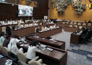 Rapat Bersama Komisi V DPR RI, Kementerian PUPR Dorong Percepatan Pembangunan Jalan Khusus Truk Batubara di Jambi 