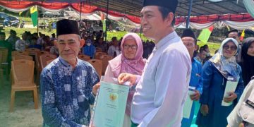 Bupati Fadhil Arief Serahkan Ribuan Sertifikat Untuk Masyarakat Tembesi