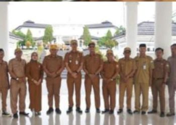 Pj Bupati Bachyuni Deliansyah Pimpin Apel Gabungan Pegawai Lingkup Muaro Jambi