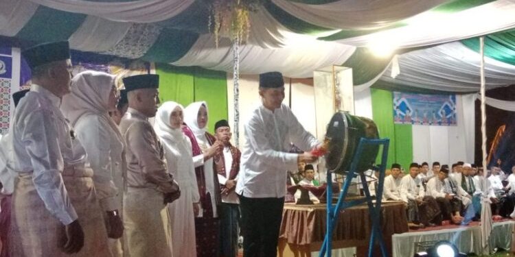 Pj Bupati Bachyuni Deliansyah Secara Resmi Membuka MTQ Ke 52 Tingkat Kecamatan Sekernan