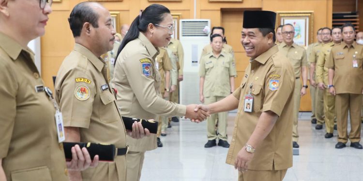 Sekjen Kemendagri Lantik Wakil Rektor IPDN dan Sejumlah Pejabat di Lingkungan Kemendagri 