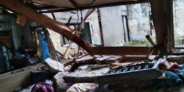 Dua Rumah Rusak Pascagempa M6,9 Kepulauan Mentawai dan Ribuan KK Masih Mengungsi 