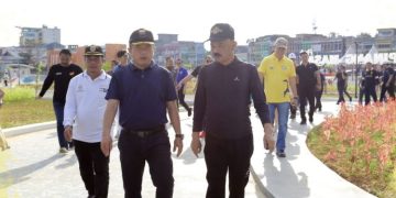 Kadis PUPR M. Fauzi Bersama Al Haris Ikuti Senam dan Gotong Royong di Taman Putri Pinang Masak