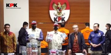 KPK Tetapkan Bupati Meranti Muhammad Adil Sebagai Tersangka Bersama Kepala BPKAD dan Pegawai BPK