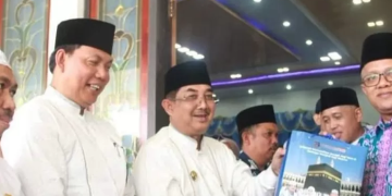 Bupati Anwar Sadat Lepas 395 Calon Jemaah Haji Tanjab Barat