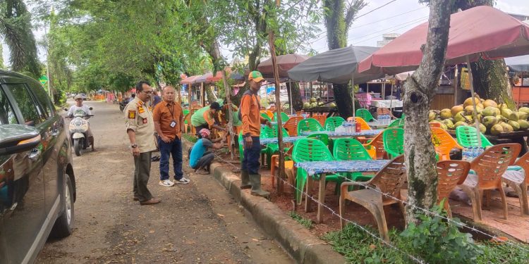Lokasi Bekas Kebakaran di Kantin PKK Merangin di Pagar Kawat Berduri, Pedagang Pasrah