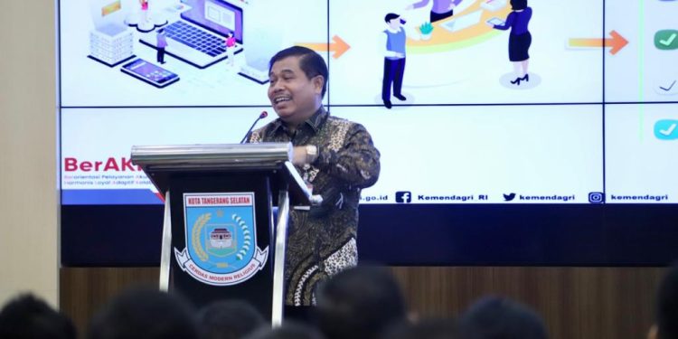 Sekjen Kemendagri Tekankan ASN Agar Terapkan Orientasi Pelayanan Saat Bekerja 