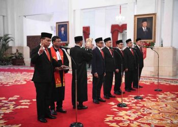 Presiden Joko Widodo Lantik Budi Arie Setiadi Sebagai Menkominfo dan Nizar Patria Sebagai Wamenkominfo