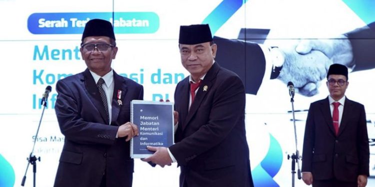 Sertijab Jabatan Menkominfo, Mahfud MD : Kominfo Kantor Raksasa