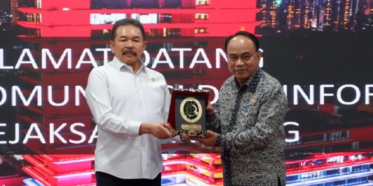 Silaturahmi dan Konsultasi Jaksa Agung dengan Menteri Komunikasi dan Informatika