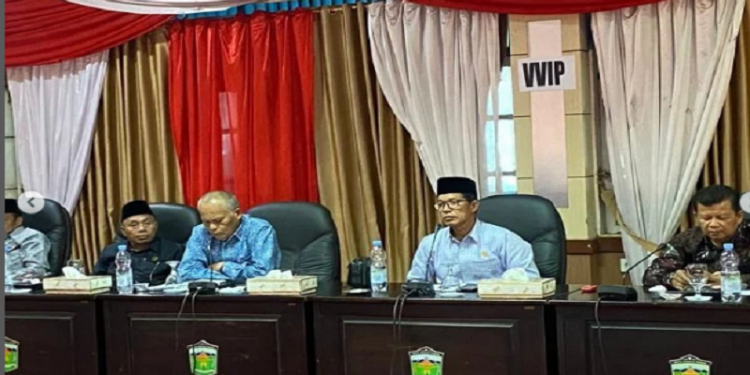 Rapat Kerja DPRD Kota Sungai Penuh Bahas Laporan Hasil Pengawasan BPK RI