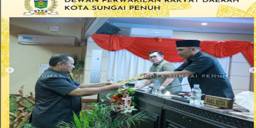 Pandangan Umum Fraksi-fraksi Dewan Terhadap 2 Ranperda Inisiatif DPRD