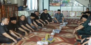 DPRD Takziah ke Rumah Orangtua Hutri Randa