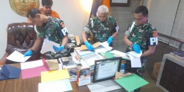 Penyidik Puspom TNI dan KPK Geledah Kantor Basarnas