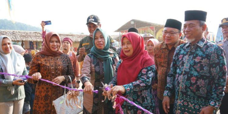 Kenduri Swarnabhumi dibuka Bupati dan Wabup Merangin
