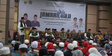 Wagub Sani Sambut Kepulangan 372 Jemaah Haji Jambi Kloter Pertama