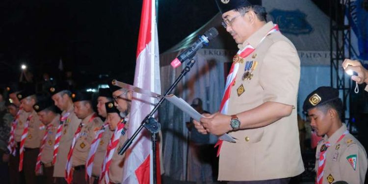 Bupati Tanjab Barat Selaku Kamabicab Pimpin Upacara Renungan Ulang Janji HUT Pramuka ke-62 Tahun 2023