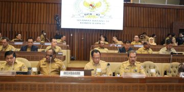 Rapat Bersama DPR, Mendagri Paparkan 10 Arah Kebijakan Kemendagri pada 2024 