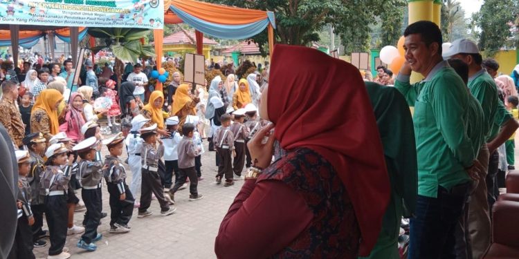 Pawai Hari Anak Nasional Ke-39 Tahun 2023 dilepas Wabup Merangin