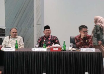 Wabup Tanjab Barat Hadiri RUPS LB BPD Jambi