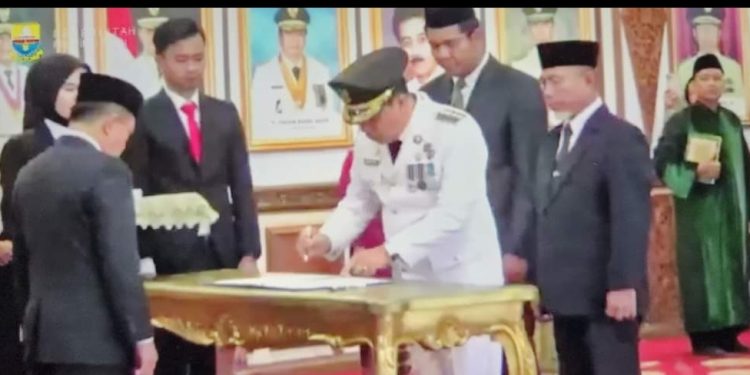 Gubernur Jambi H.Al Haris Melantik Mukti Sa’id Menjadi Pj Bupati Merangin