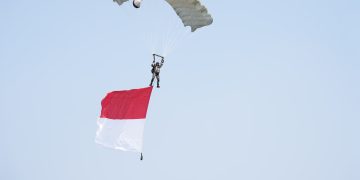 Para Pengunjung Terpukul Melihat Gladi Bersih HUT TNI Ke-78