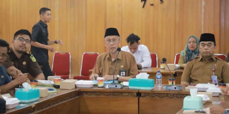 Sekda Tanjab Barat Ikuti Rapat Koordinasi Rutin Pengendalian Inflasi Daerah Tahun 2023
