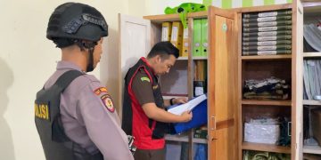 Usut Kasus Penyaluran Dana ZIS Tahun 2016-2021, Penyidik Kejaksaan Geledah Kantor Baznas Tanjab Timur 