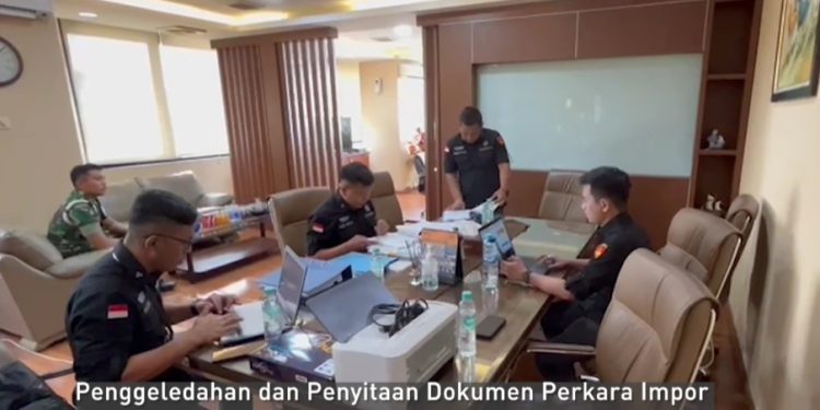 Kejaksaan Agung Geledah dan Sita Dokumen terkait Perkara Impor Gula di Kementerian Perdagangan