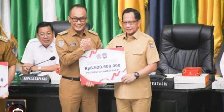 6 Bulan Menjabat Pj Gubernur Sulbar, Sudah 12  Prestasi yang Diraih Prof Zudan Arif 