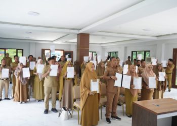 Seluruh Pemda di Wilayah Sulbar Tanda Tangan Ikrar Netralitas ASN menghadapi Pemilu 2024