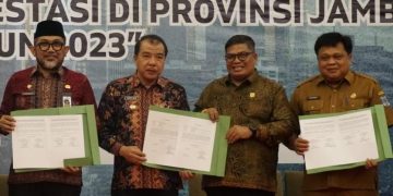 Pj Bupati H Mukti Bersama Ketua DPRD Merangin Ikuti Rapat Akhir RTR Provinsi Jambi 2023 