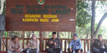 Sekda Muaro Jambi Budhi Hartono Tinjau Kawasan Wisata Desa Danau