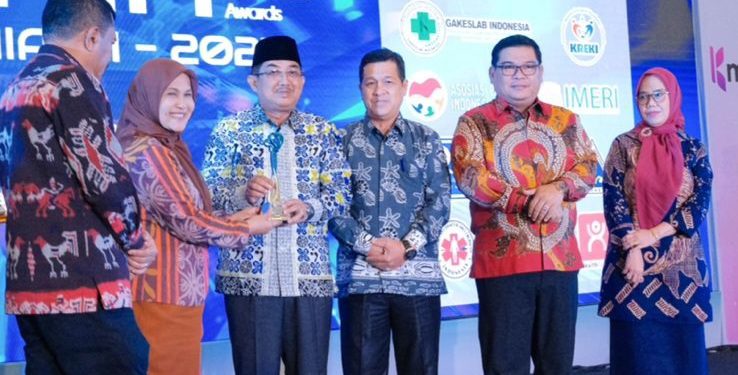 Kabupaten Tanjab Barat Raih Penghargaan Inovasi Kesehatan Nasional Penurunan Percepatan Stunting