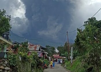 Gunung Marapi di Agam dan Tanah Datar Sumbar Meletus, Kolom Abu Teramati Setinggi 3.000 Meter 