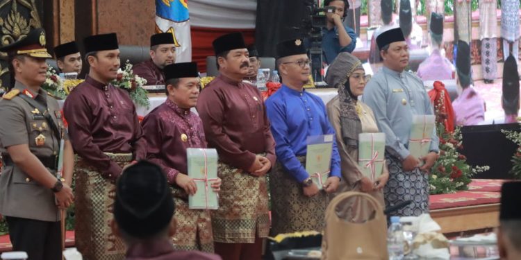 Wabup Tanjab Barat Hadiri Rapat Paripurna DPRD Peringati Hari Jadi ke-67 Provinsi Jambi