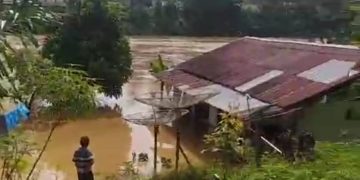 Air Sungai Merangin dan Batang Mesumai Meluap, Rumah Masyarakat Terendam