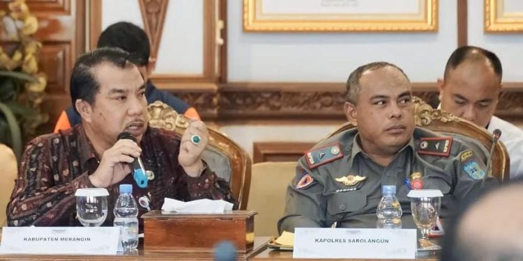 Pj Bupati H Mukti didampingi Kepala BPBD Merangin Laporkan Kondisi Banjir ke Deputi BNPB Pusat