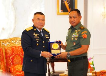 Panglima TNI Terima Kunjungan Kehormatan Kasau Thailand