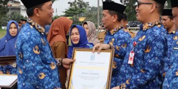 Dinas Kominfo Merangin Raih Penghargaan Pemungut Pajak Terbaik Tahun 2023
