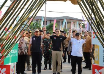 Bupati Tanjab Barat Dampingi Menparekraf RI Tinjau Kegiatan Bazar Ramadan Tahun 2024