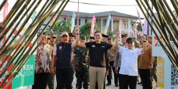 Bupati Tanjab Barat Dampingi Menparekraf RI Tinjau Kegiatan Bazar Ramadan Tahun 2024